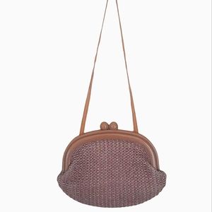 Vintage Pop Plastic Woven Monochrome Clasp Purse